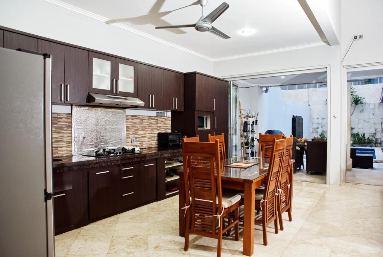 4 Bedroom Villa Kuta Regency B10 外观 照片